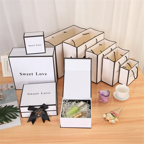 Custom Foldable Hot Foil Stamping Rigid Cardboard Chocolate Cake Cosmetics Makeup Jewelry Perfume Magnetic Closure Shopping Paper Gift Packaging Packing Box